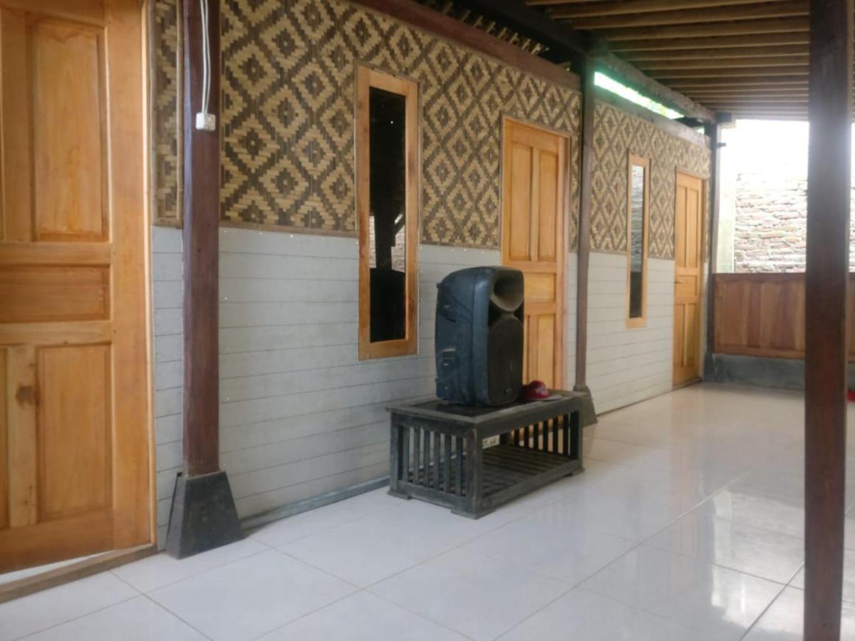 Homestay Kurnia Bantul Exterior foto