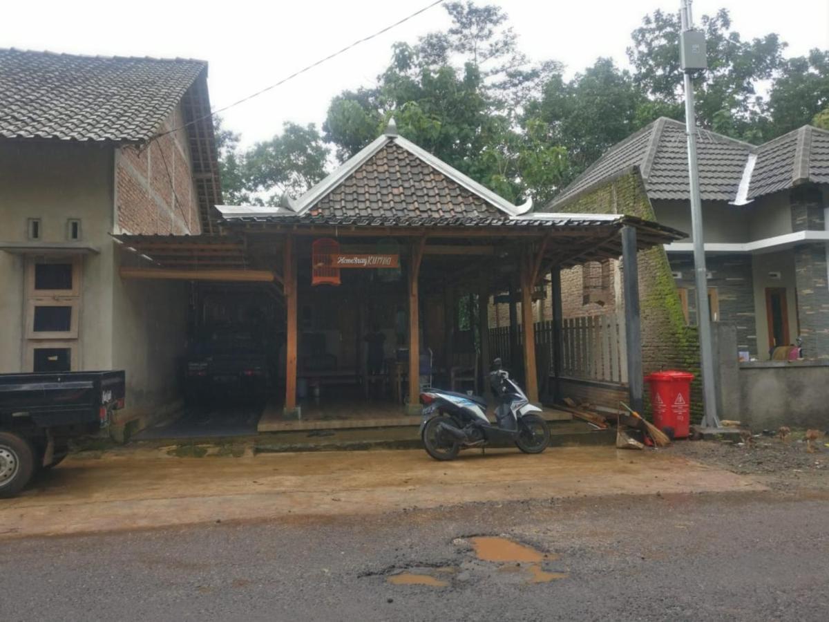 Homestay Kurnia Bantul Exterior foto